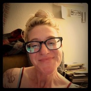 Meet your Posher, Devon